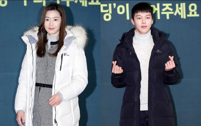 Xuất hiện cùng Jeon Ji Hyun, Jang Ki Yong được 'ship' làm nam chính trong phim mới của 'mợ chảnh' Ảnh 2