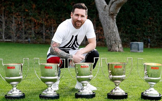 Choáng với bộ sưu tập danh hiệu cá nhân đồ sộ của Messi Ảnh 2