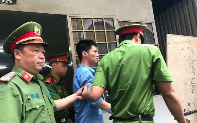 Phê ma túy tưởng vợ hờ là ma, người đàn ông đánh chết nạn nhân rồi chui vào bụi cây lẩn trốn Ảnh 2