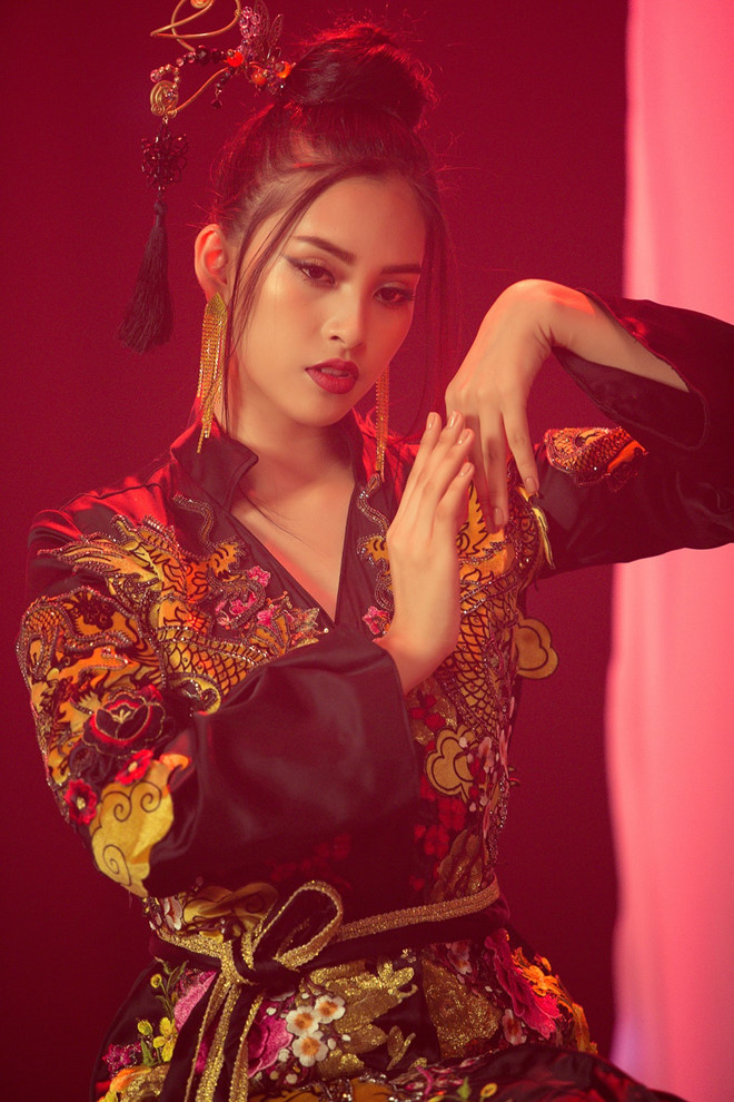 Tưởng chừng sẽ 'flop' khi hát Lạc trôi, Tiểu Vy xuất sắc lọt vào vòng 2 phần thi tài năng Miss World 2018