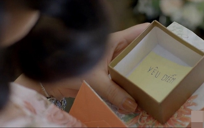 'Yêu thì ghét thôi' tập 21: Được chồng lừa tặng tờ giấy thôi mà bà Diễm cũng vui như tết Ảnh 2