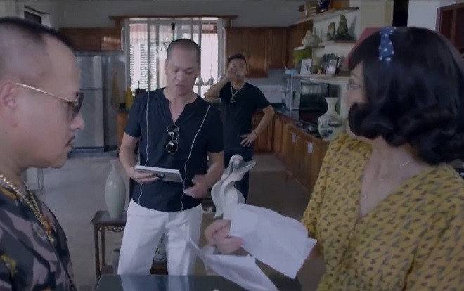 'Yêu thì ghét thôi: tập 22: Có biến! Ông Quang quác bị xã hội đen đến nhà siết nợ Ảnh 2