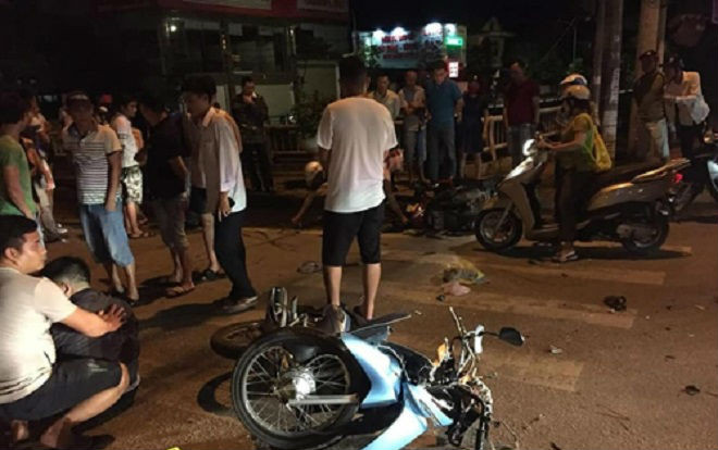 Va chạm xe máy, Phó Giám thị trại giam văng xuống bờ kênh tử vong tại chỗ Ảnh 2