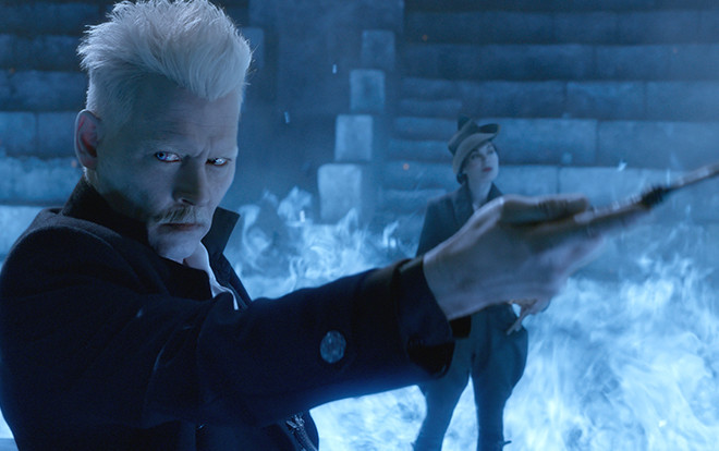 Khán giả Việt tranh cãi nảy lửa về phim ‘Fantastic Beasts 2’ Ảnh 2