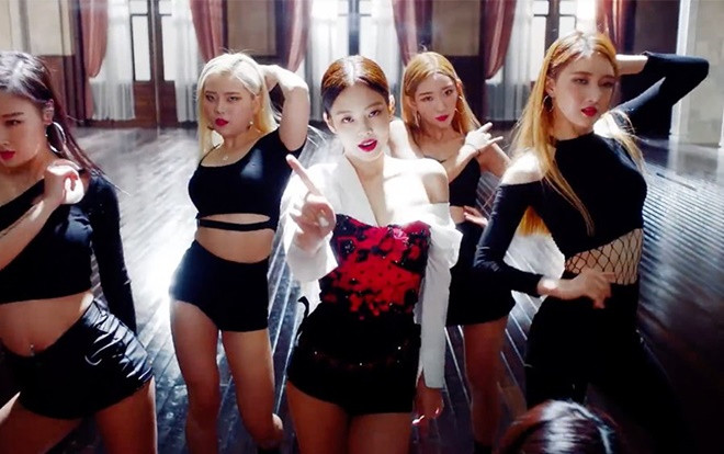 Đã có bản choreography của 'Solo': Cùng soi vũ đạo từ Jennie (BlackPink) nào! Ảnh 2
