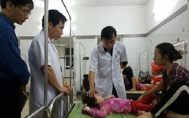 188 trẻ mầm non nhập viện nghi ngộ độc thức ăn sau bữa buffet trưa tại trường Ảnh 2