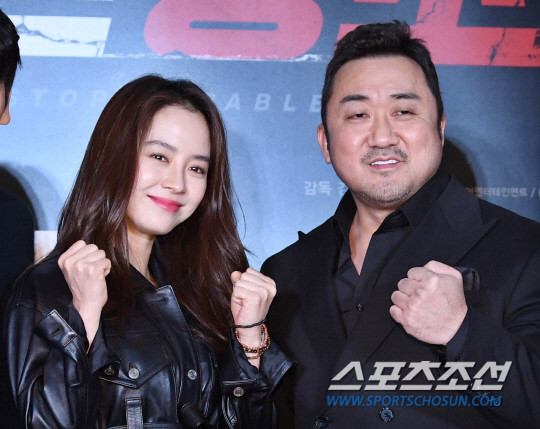Ra mắt phim ‘Unstoppable’ của Song Ji Hyo - Ma Dong Seok: Nhiều nghệ sĩ tham dự, thành viên 'Running Man' đều vắng mặt