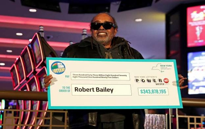 Trúng độc đắc 343 triệu USD sau gần 30 năm kiên trì mua cùng một dãy số Ảnh 2