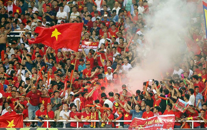 CĐV Myanmar: Nếu ĐTVN có thua cũng xin đừng đốt pháo sáng Ảnh 2