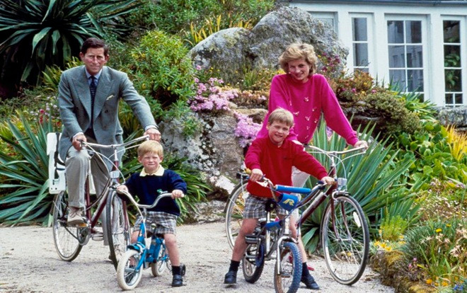 Hoàng gia Anh đã nuôi dạy Hoàng tử William và Harry như thế nào? Ảnh 2