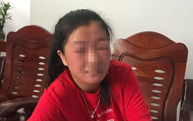 Dùng thuốc rượu lột da làm đẹp, cô gái cay đắng nhận về bộ mặt sưng vù như bị đấm Ảnh 2