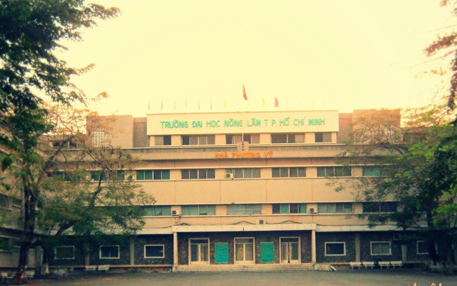 Bi hài cảnh sinh viên đã bị đuổi học nhưng vẫn ung dung nhờ người đến thi hộ để qua môn Ảnh 2