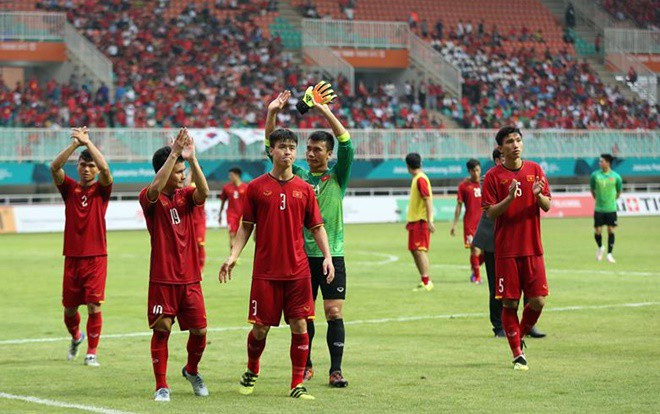 AFF Cup 2018: Việt Nam và Thái Lan vẫn rộng cửa bị loại sớm Ảnh 2