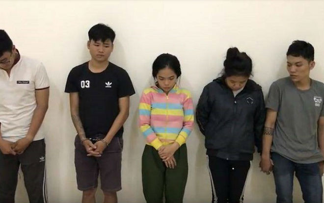 Tuổi đời quá trẻ của 2 cô gái trong nhóm đối tượng nghiện ma túy chuyên trộm cắp ở Sài Gòn Ảnh 2