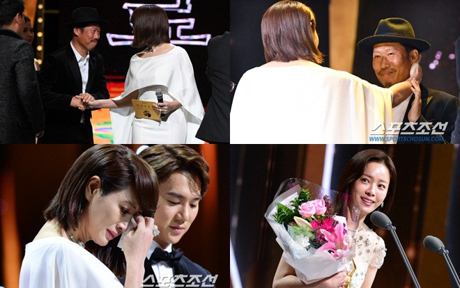 Đẳng cấp 'chị đại' Kim Hye Soo: Ôm bạn trai cũ Yoo Hae Jin, khóc khi Han Ji Min trở thành 'Tân ảnh hậu Rồng Xanh' Ảnh 2