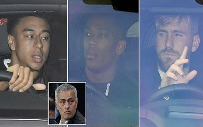 Làm chao đảo phòng thay đồ M.U, Mourinho “vạch  mặt” 4 học trò hư Ảnh 2