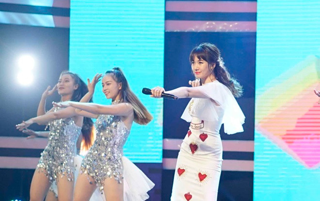 Hari Won khoe vũ đạo nóng bỏng cùng với đôi chân dài miên man Ảnh 2