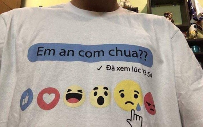 Vô cùng nhạt nhẽo nhưng câu tán gái kinh điển 'Em ăn cơm chưa' đã xuất hiên trên cả áo thun khiến dân mạng giật mình Ảnh 2