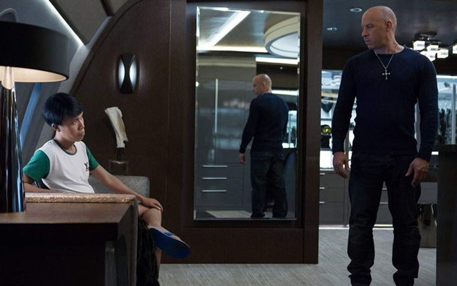 Xuất hiện thánh photoshop có tài chỉnh ảnh xuất thần: Ghép ảnh đóng toàn phim nổi tiếng với sao khắp châu lục Ảnh 2