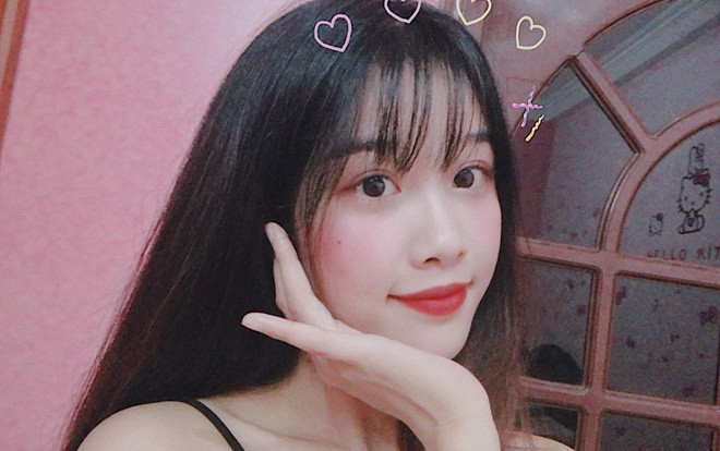 Bạn gái Văn Toàn 'phát ghen' khi Công Phượng cõng Văn Toàn Ảnh 2