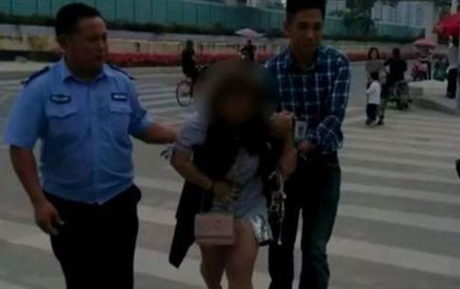 Thấy 'cục máu đông' rơi ra, cô gái tưởng kinh nguyệt nhưng sự thật khiến ai cũng bàng hoàng Ảnh 2