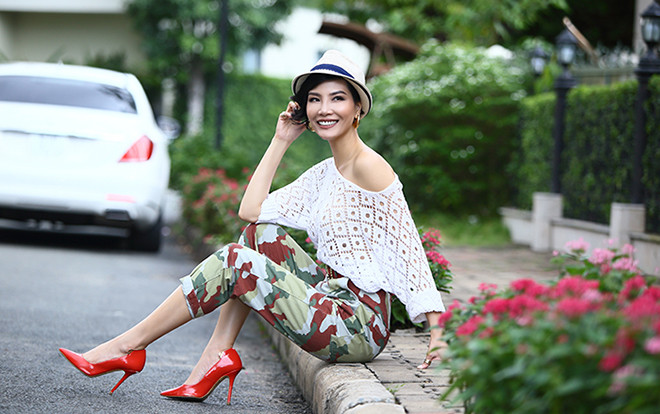 Sau bao năm vắng bóng, siêu mẫu vàng Vũ Cẩm Nhung gây bất ngờ vì quá trẻ đẹp ở tuổi 42 Ảnh 2