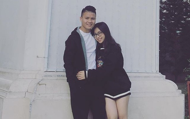 Quang Hải, Bùi Tiến Dũng 'học' Chi Pu đi làm ca sĩ Ảnh 2