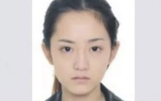 Nữ nghi phạm đang bị truy nã 'nổi như cồn' trên mạng xã hội Trung Quốc vì quá xinh đẹp Ảnh 2