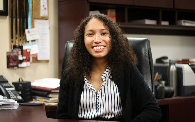 Nữ sinh viên da màu xinh đẹp đắc cử chức tổng biên tập tờ tạp chí hot nhất trường ĐH Harvard Ảnh 2