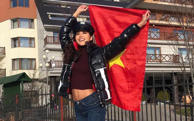 Mặc kệ cả rổ thị phi, Minh Tú mặc croptop khoe eo thon tuyệt đẹp giữa tuyết trắng Ba Lan Ảnh 2