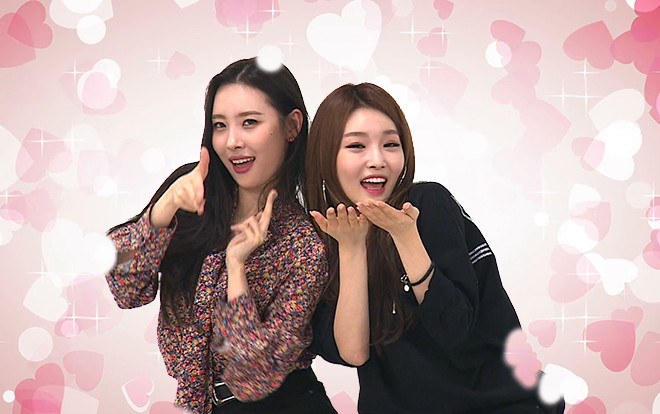 Quả không hổ danh 'gei chúa' Sunmi: Bắn tim, ôm ấp 'thả thính' đồng nghiệp nữ ngay trên sân khấu Ảnh 2