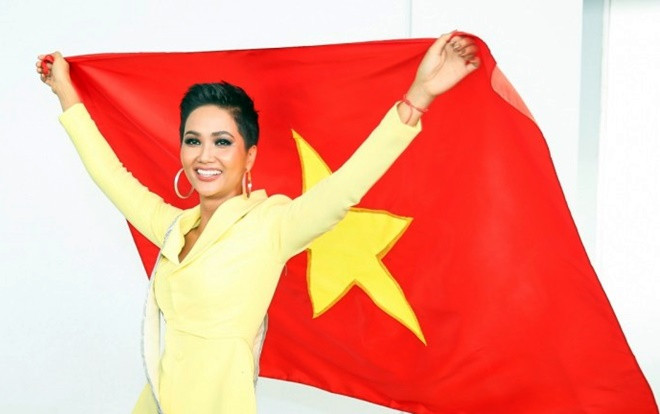 Hoa hậu H'Hen Niê: 'Tôi ao ước Việt Nam vô địch AFF Cup 2018' Ảnh 2