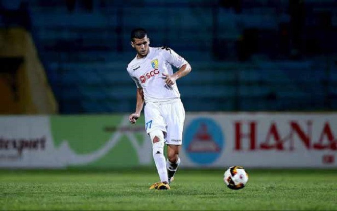 Trung vệ Philippines có bắt được Văn Quyết? Ảnh 2