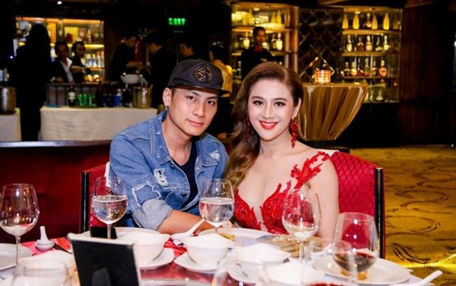 Hot: Lâm Khánh Chi tiết lộ giới tính em bé nhờ mang thai hộ Ảnh 2