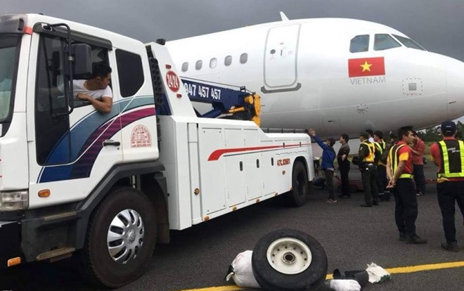 Hiện trường máy bay VietJet gặp sự cố khiến 6 hành khách bị thương Ảnh 2