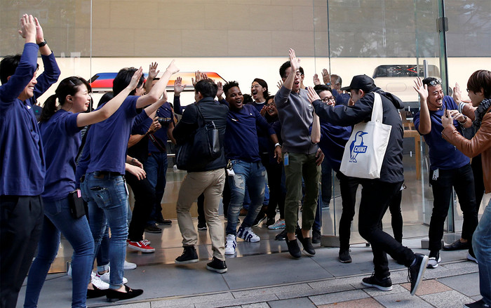 Biết được lý do này, bạn sẽ càng muốn ‘móc hết tiền’ để mua sản phẩm của Apple Ảnh 2