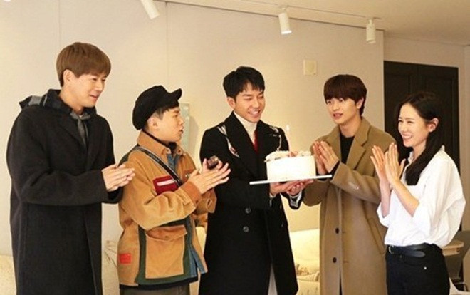'Master In The House': Không phải Han Ji Min, Son Ye Jin mới là 'chị đẹp mua cơm ngon' cho Lee Seung Gi - Sungjae (BTOB) Ảnh 2