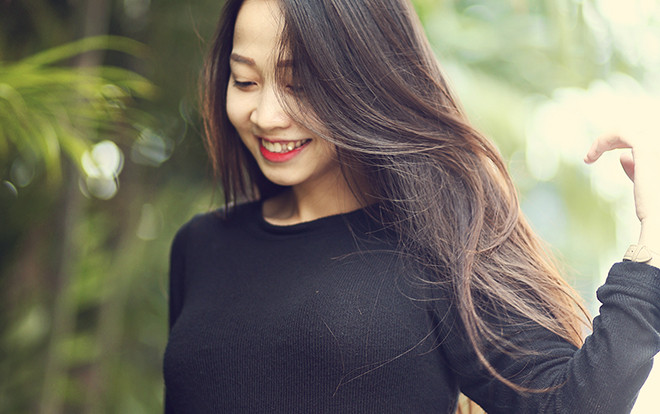 Thần thái hút hồn của 'búp bê vàng' Ngân Thương khi mang thai con đầu lòng Ảnh 2