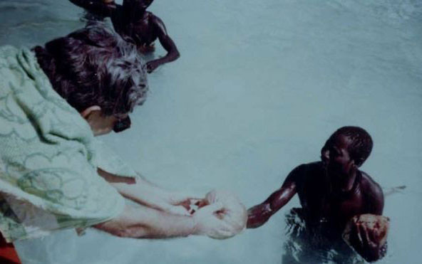 Những lần liên lạc 'khiếp vía' của nhà nghiên cứu Ấn Độ với bộ tộc khó tiếp cận nhất thế giới Ảnh 2