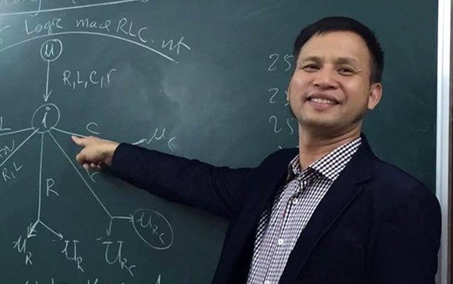 Thầy giáo siêu hài: 'Không gì dễ hiểu bài bằng… cãi nhau' Ảnh 2