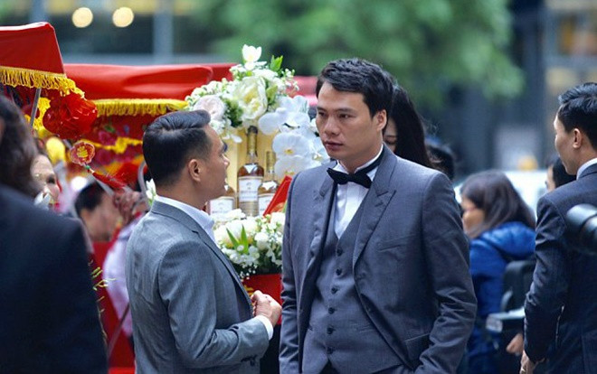 Sát giờ G: Tiết lộ về chồng CEO điển trai hơn 16 tuổi của Á hậu Thanh Tú Ảnh 2