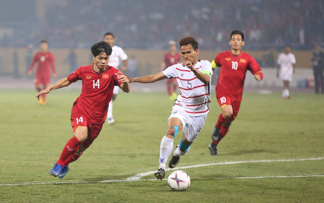 Ảnh chế: Công Phượng rê bóng như Messi, dứt điểm y hệt Lukaku Ảnh 2