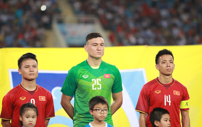 Văn Lâm xô đổ kỷ lục chưa từng có tại AFF Cup Ảnh 2