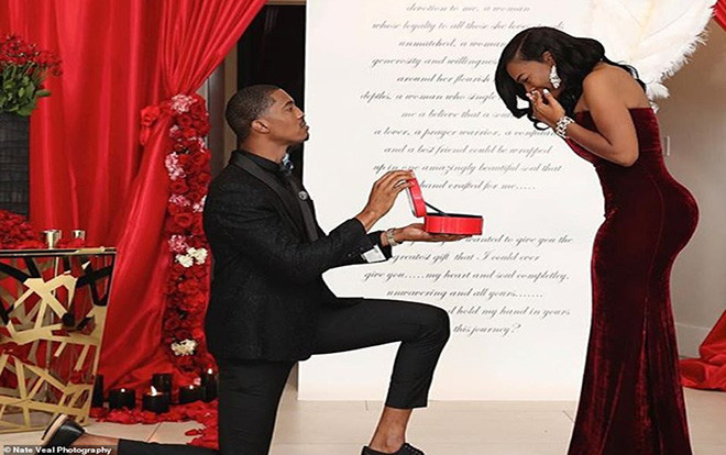 Đặt mua hẳn 6 chiếc nhẫn kim cương để cầu hôn vì không biết bạn gái thích cái nào Ảnh 2