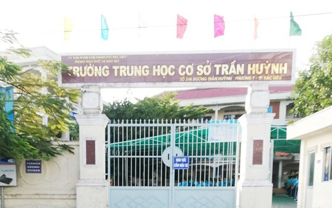 Vụ thầy giáo bị phụ huynh mắng xối xả chỉ vì chiếc quần đùi: Lãnh đạo TP Bạc liêu và Phòng GD&ĐT nói gì? Ảnh 2
