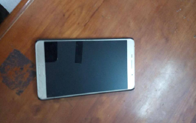 Tóm gọn thanh niên chở bạn gái đi cướp điện thoại ở Sài Gòn Ảnh 2