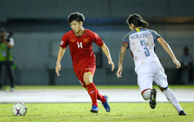 Công Phượng 'ngu ngốc' và pha ghi bàn đẳng cấp loại Philippines Ảnh 2