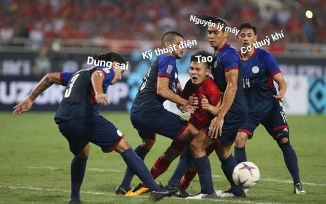 Những bức ảnh 'căng đét' trong trận Việt Nam - Philipines bị học sinh, sinh viên biến thành cảm hứng 'chế' bất tận Ảnh 2