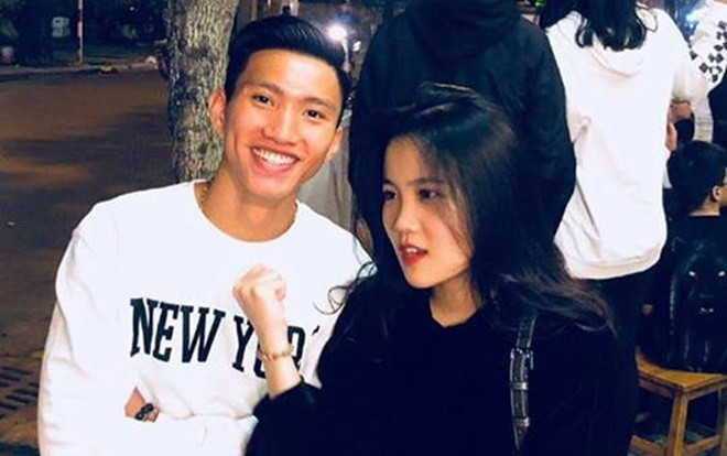 Tranh chấp bóng mệt quá, Đoàn Văn Hậu 'nhà ta' đến lúc nhớ người yêu rồi Ảnh 2