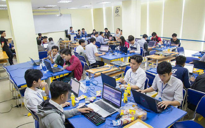 Dùng điểm rèn luyện xếp loại tốt nghiệp dù không nằm trong quy định của bộ GD - ĐT, Trường ĐH Công nghệ thông tin TPHCM nói gì? Ảnh 2